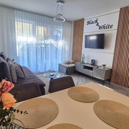 Apartament Black-White Mielno  Exteriér fotografie